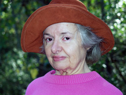 Luli Gray